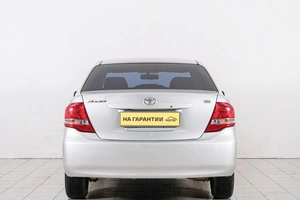 Седан Toyota Corolla Axio 2009 года, 699000 рублей, Красноярск