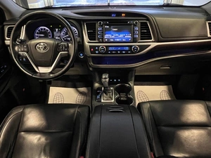 Внедорожник Toyota Highlander 2015 года, 2799000 рублей, Красноярск