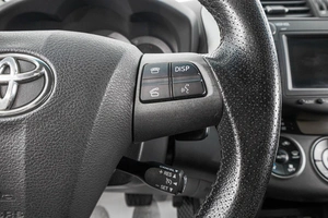 Внедорожник Toyota RAV4 2011 года, 1449000 рублей, Барнаул