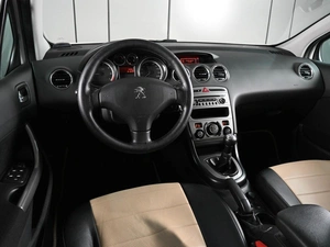 Седан Peugeot 408 2013 года, 769000 рублей, Ростов-на-Дону