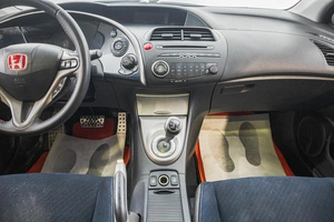 Хетчбэк Honda Civic 2007 года, 799000 рублей, Барнаул