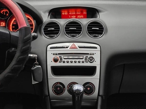 Хетчбэк Peugeot 308 2010 года, 450000 рублей, Красноярск