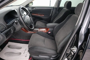 Седан Toyota Camry 2005 года, 1049000 рублей, Красноярск