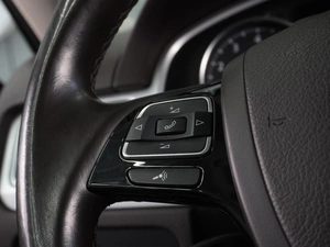 Внедорожник Volkswagen Touareg 2018 года, 3499000 рублей, Воронеж