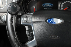 Седан Ford Mondeo 2012 года, 779000 рублей, Тюмень