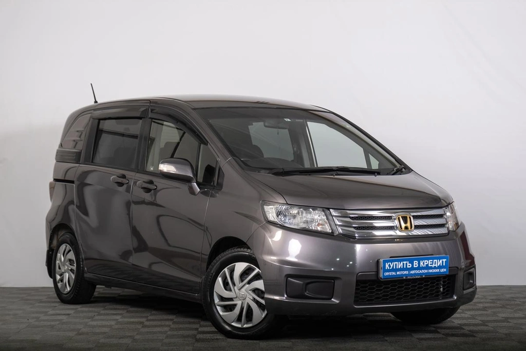 Минивэн Honda Freed 2013 года, 1299000 рублей, Томск