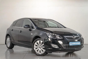 Хетчбэк Opel Astra 2012 года, 749000 рублей, Челябинск