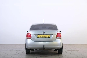 Седан Volkswagen Polo 2014 года, 929000 рублей, Омск