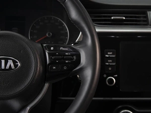 Седан Kia Rio 2020 года, 1695000 рублей, Омск