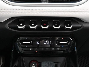Внедорожник Chevrolet Captiva 2022 года, 2070000 рублей, Аксай