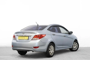 Седан Hyundai Solaris 2011 года, 659000 рублей, Барнаул