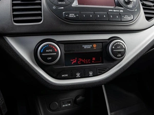 Хетчбэк Kia Picanto 2013 года, 830000 рублей, Краснодар