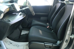 Минивэн Honda Freed 2011 года, 1249000 рублей, Омск
