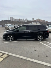 Минивэн Honda Odyssey 2015 года, 1200000 рублей, Красноярск