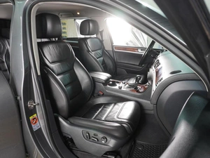Внедорожник Volkswagen Touareg 2013 года, 2749000 рублей, Воронеж