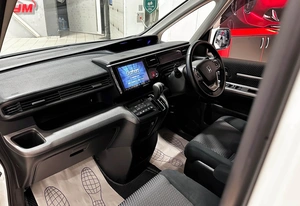 Минивэн Honda Stepwgn 2015 года, 1897000 рублей, Красноярск