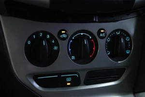 Хетчбэк Ford Focus 2013 года, 698000 рублей, Солонцы