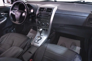 Седан Toyota Corolla 2011 года, 1089000 рублей, Томск