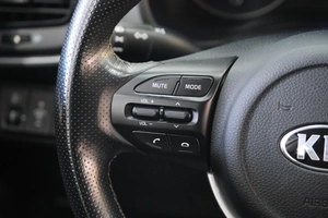 Внедорожник Kia Stonic 2019 года, 1889000 рублей, Омск