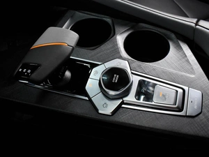 Лифтбек Changan UNI-V 2023 года, 2478000 рублей, Воронеж