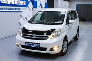 Минивэн Toyota Isis 2008 года, 998000 рублей, Солонцы