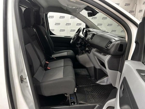 Фургон Peugeot Expert 2018 года, 2288000 рублей, Красноярск