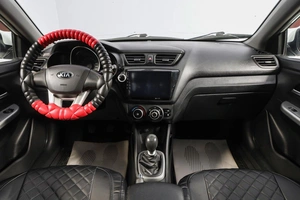 Хетчбэк Kia Rio 2014 года, 739000 рублей, Новосибирск