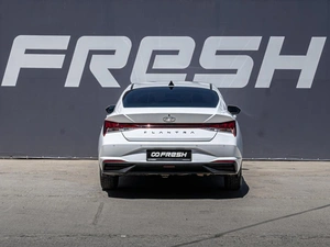 Седан Hyundai Elantra 2022 года, 1865000 рублей, Краснодар