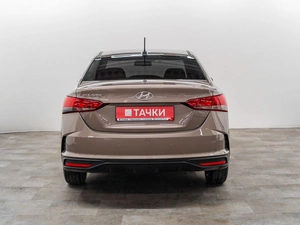 Седан Hyundai Solaris 2022 года, 1590000 рублей, Красноярск