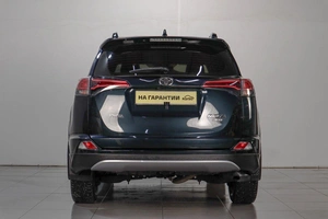 Внедорожник Toyota RAV4 2017 года, 2589000 рублей, Челябинск