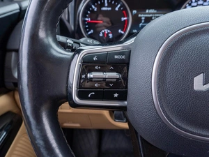 Минивэн Kia Carnival 2021 года, 3699000 рублей, Саратов