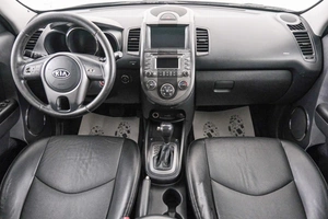Хетчбэк Kia Soul 2010 года, 899000 рублей, Красноярск