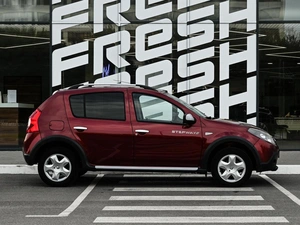 Хетчбэк Renault Sandero Stepway 2014 года, 685000 рублей, Волгоград