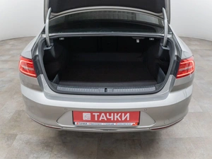 Седан Volkswagen Passat 2016 года, 1990000 рублей, Красноярск