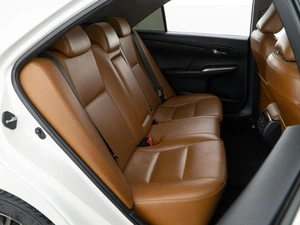 Седан Toyota Camry 2017 года, 1900046 рублей, Москва