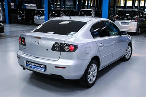 Хетчбэк Mazda 3 2007 года, 673000 рублей, Солонцы
