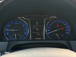 Седан Toyota Camry 2015 года, 1990000 рублей, Ижевск