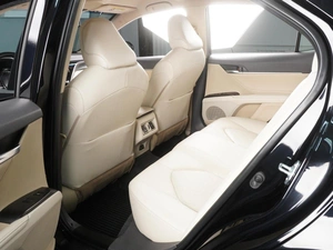 Седан Toyota Camry 2021 года, 3685000 рублей, Красный Пахарь
