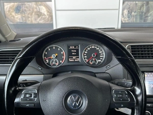 Седан Volkswagen Jetta 2012 года, 1190000 рублей, Уфа