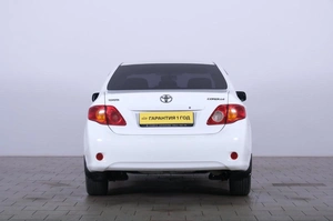 Седан Toyota Corolla 2008 года, 889000 рублей, Омск