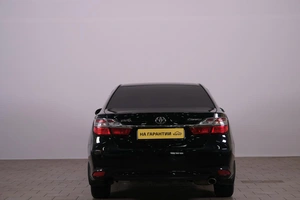 Седан Toyota Camry 2016 года, 1729000 рублей, Омск