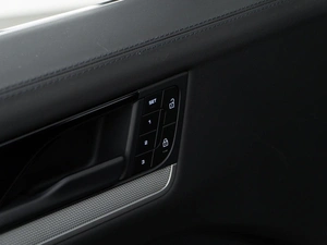 Внедорожник Porsche Cayenne 2024 года, 15497077 рублей, Москва