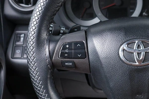 Внедорожник Toyota RAV4 2010 года, 1359000 рублей, Челябинск