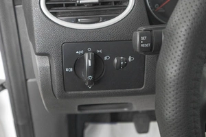 Хетчбэк Ford Focus 2006 года, 429000 рублей, Кемерово