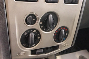 Седан Renault Logan 2007 года, 319000 рублей, Барнаул