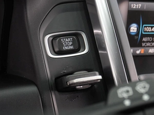 Внедорожник Volvo XC60 2013 года, 2299000 рублей, Воронеж