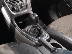 Хетчбэк Opel Astra 2011 года, 668000 рублей, Тверь