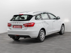 Универсал ВАЗ (LADA) Vesta 2019 года, 900000 рублей, Красноярск