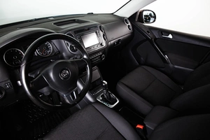 Внедорожник Volkswagen Tiguan 2015 года, 1599000 рублей, Пермь