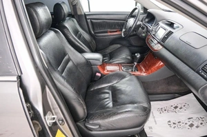 Седан Toyota Camry 2004 года, 899000 рублей, Красноярск